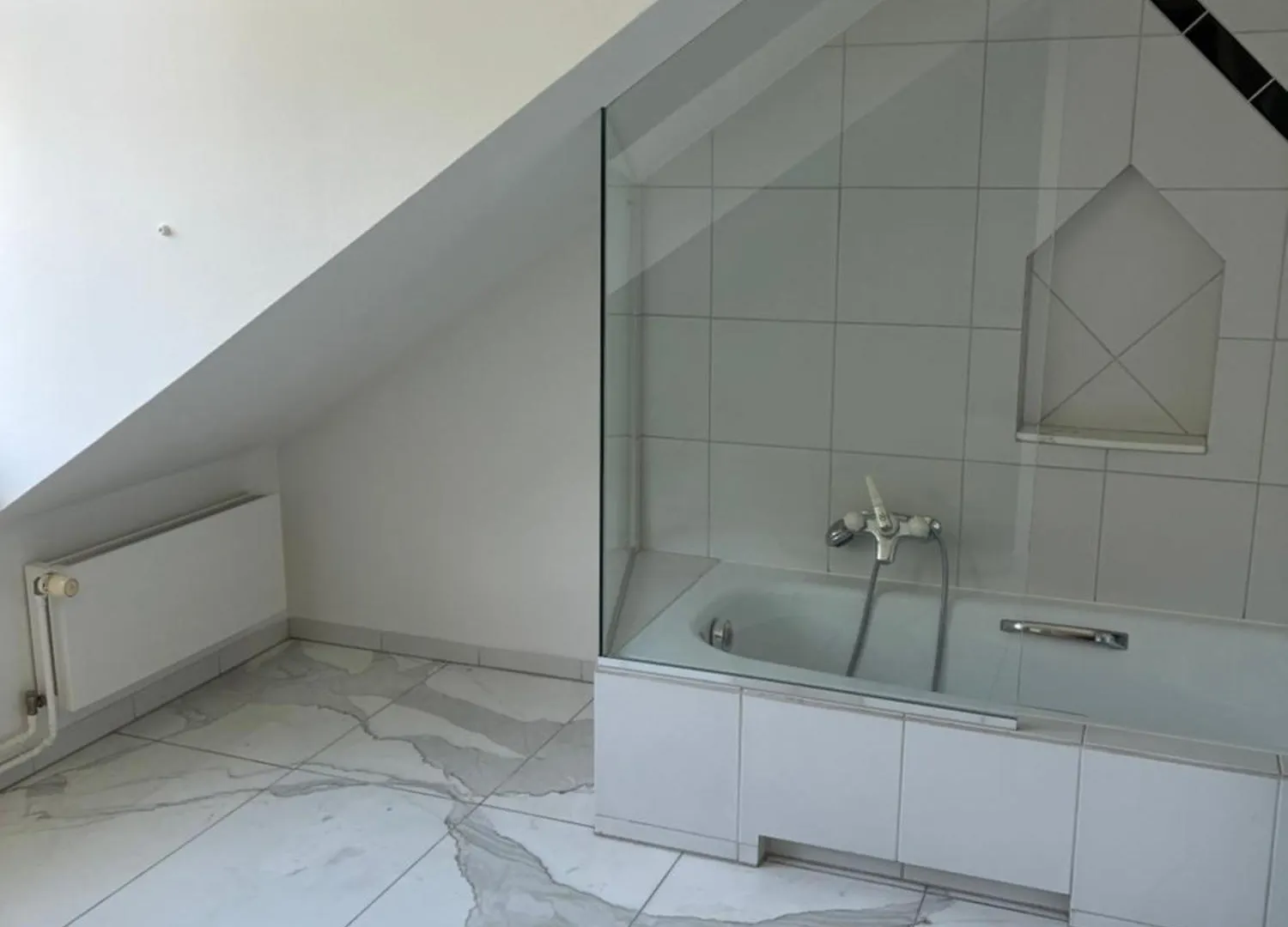 Small City House Basel Apartment